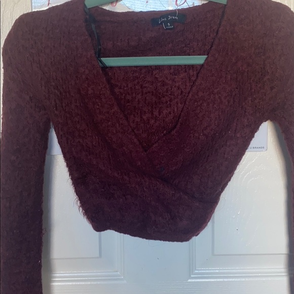 Top - Picture 2 of 2